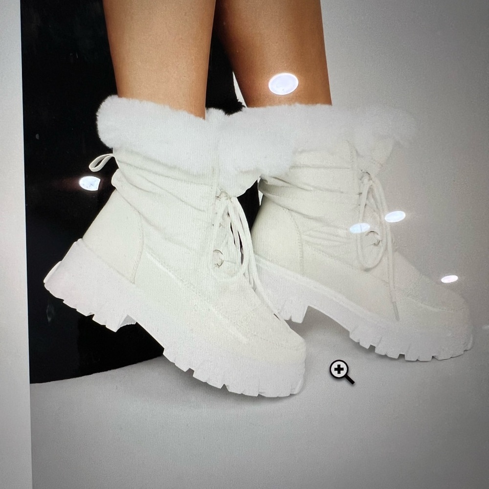 Women's White Fur-Lined Winter Boots